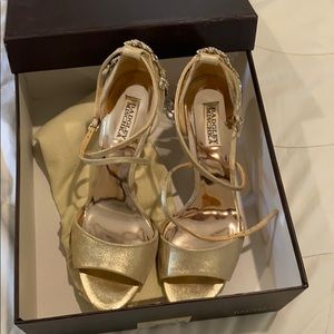 Badgley Mischka Karman II - gold - size 10